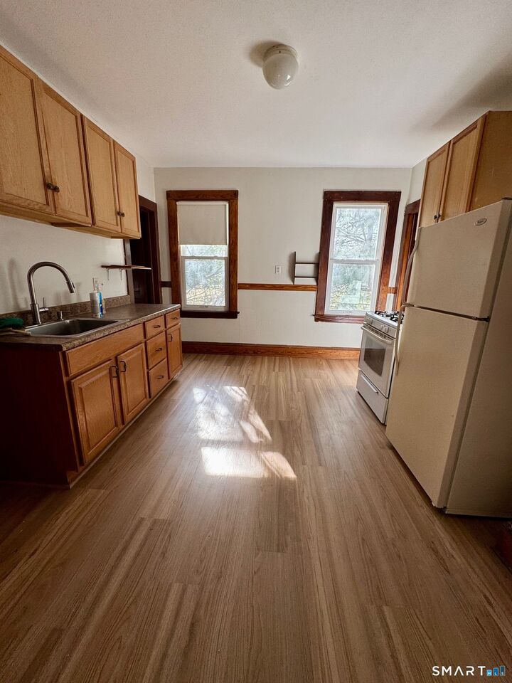 Property Photo:  97-99 Victoria Road  CT 06114 