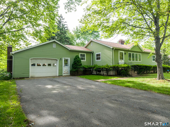 Property Photo:  1175 South Curtis Street  CT 06492 