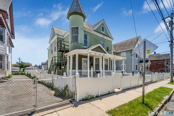 Property Photo:  520 William Street  CT 06608 