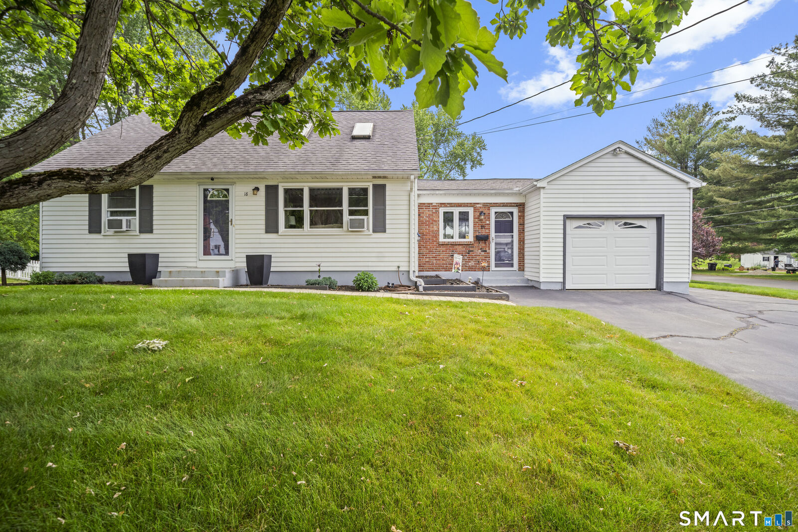 Property Photo:  18 Bess Road  CT 06082 