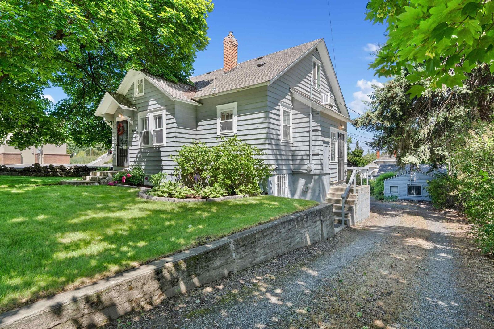Property Photo:  3215 E 17th Ave  WA 99223 