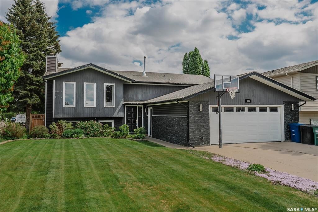 Photo de la propriété: 335 Thain Crescent SK S7K 6N1