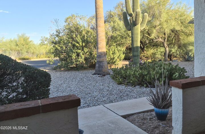 Property Photo: 982 N Camino Las Solanas AZ 85710