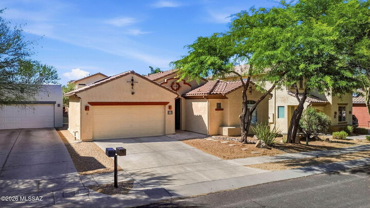 Property Photo: 5900 S Courtland Drive AZ 85747