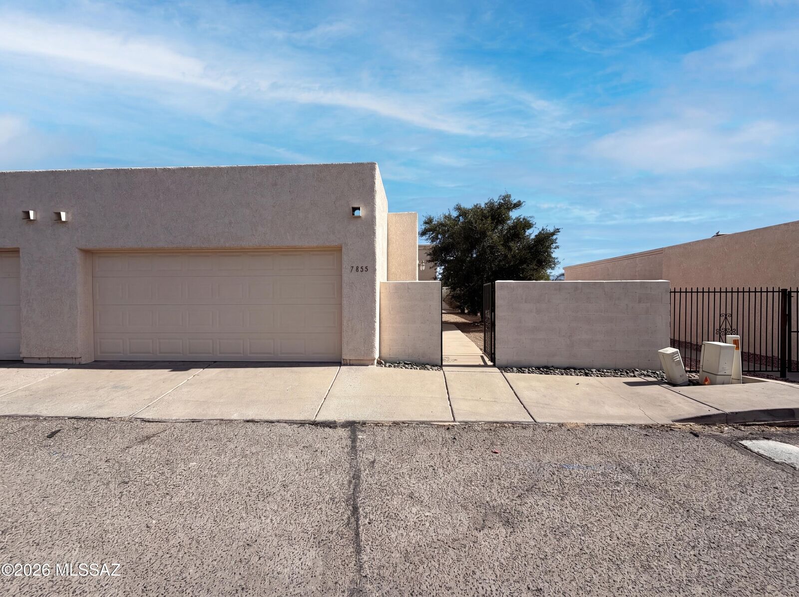 Property Photo: 7855 E Roget Drive AZ 85710