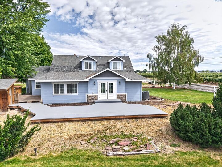 Property Photo: 230 Krough WA 99350