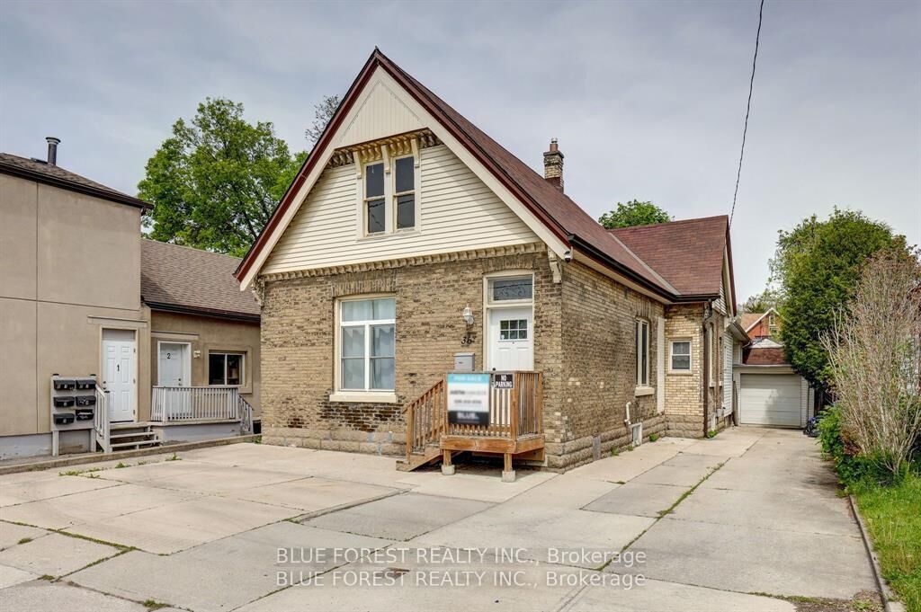 Property Photo: 36 Adelaide Street S ON N5Z 3K2
