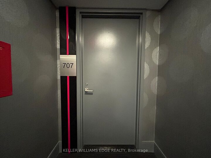 Property Photo: 58 Orchard View Boulevard 707 ON M4R 1B9