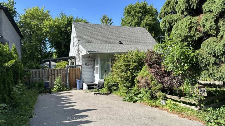 54 Highland Park Boulevard — photo 1