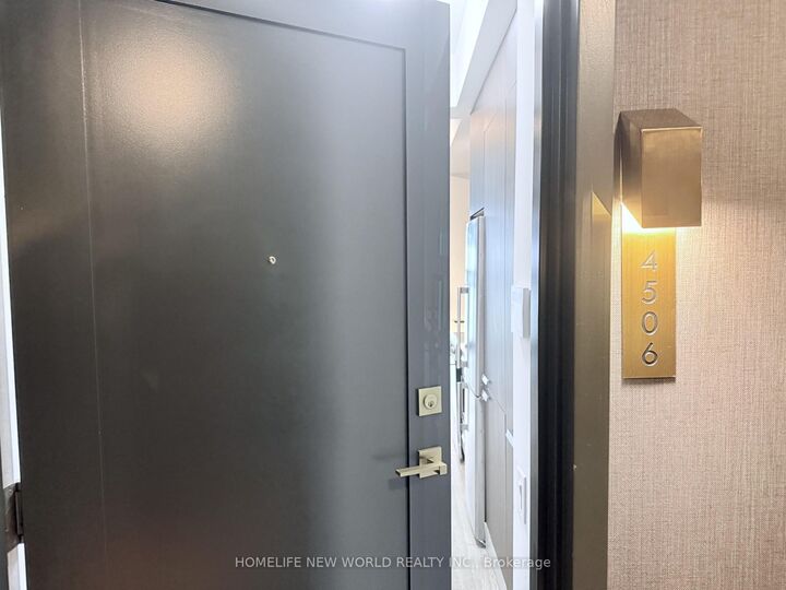 Property Photo: 50 Charles Street E 4506 ON M4Y 0C3