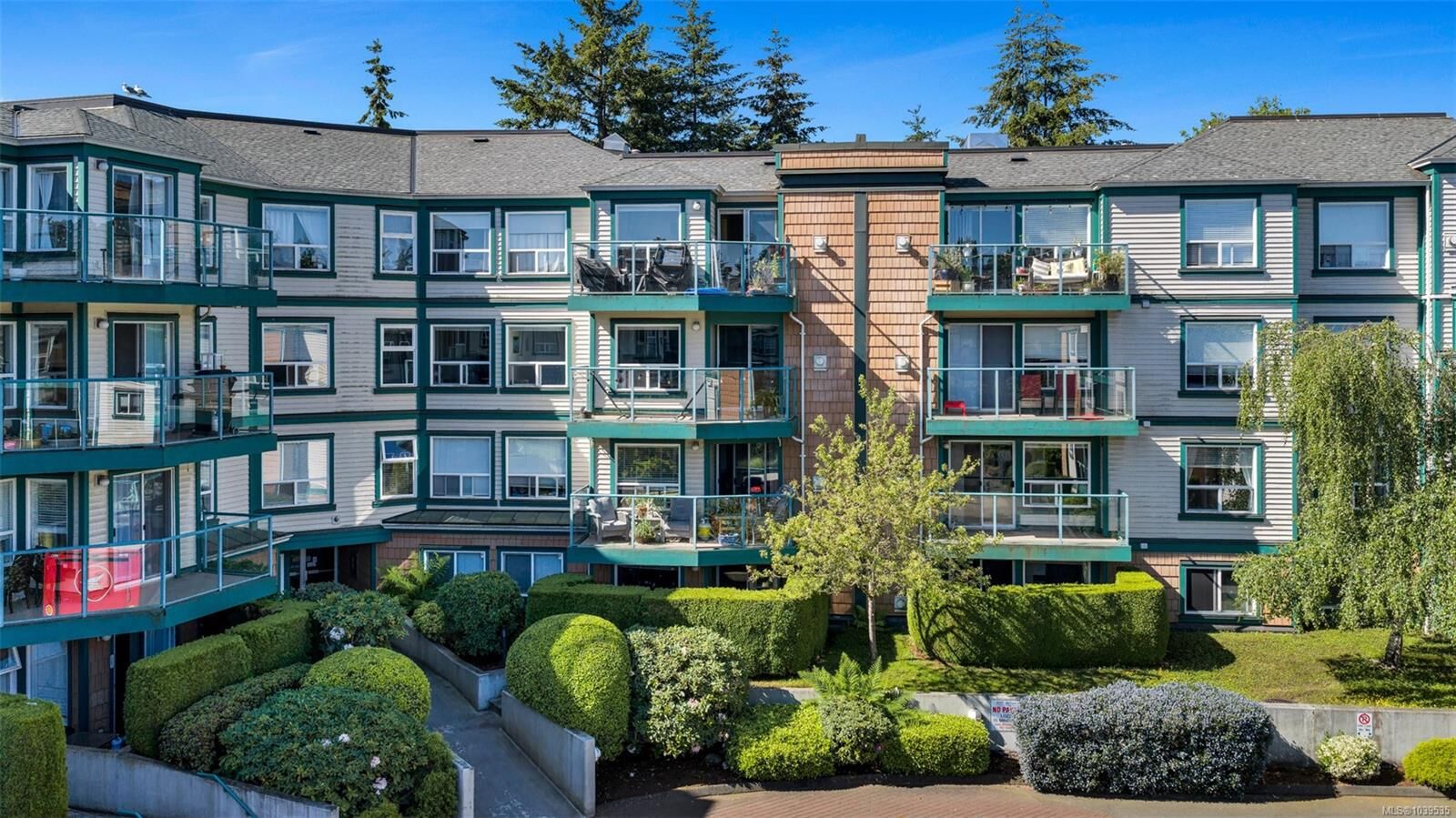 Property Photo:  898 Vernon Ave #211  BC V8X 2W6 
