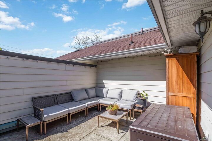 Property Photo:  400 Dupplin Rd #301  BC V8Z 1B7 