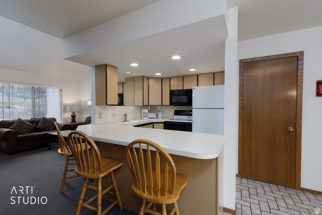 Property Photo:  3815 N Wolf Creek Dr N 111  UT 84310 