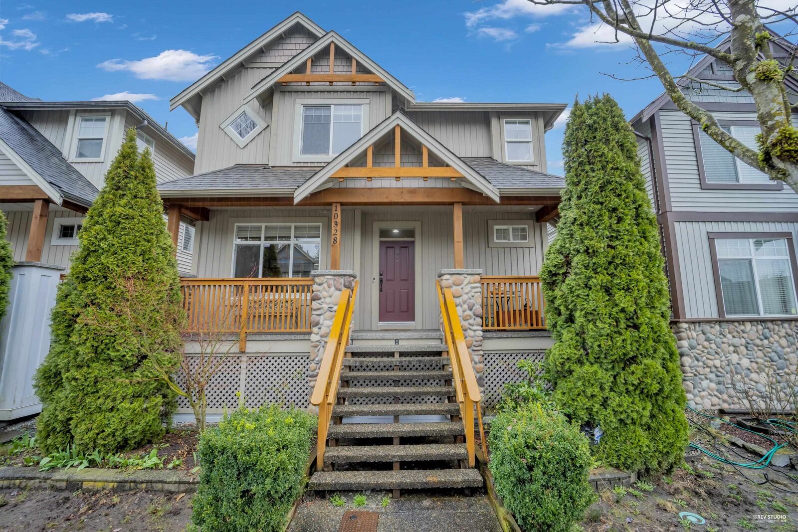 Property Photo: 10328 243A Street BC V2W 2C7