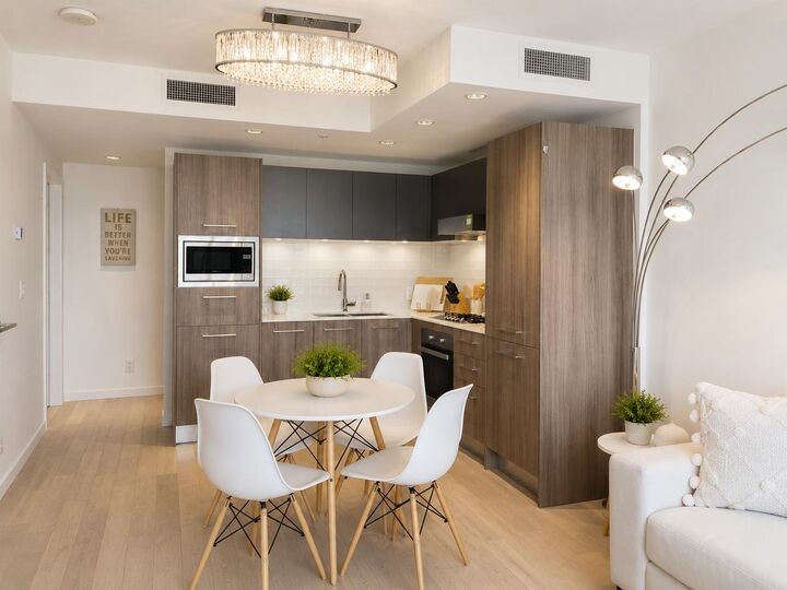 Property Photo:  2220 Kingsway 510  BC V5N 2T7 