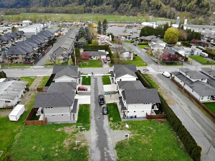 Property Photo: 7450 Morrow Road 6 BC V0M 1A2