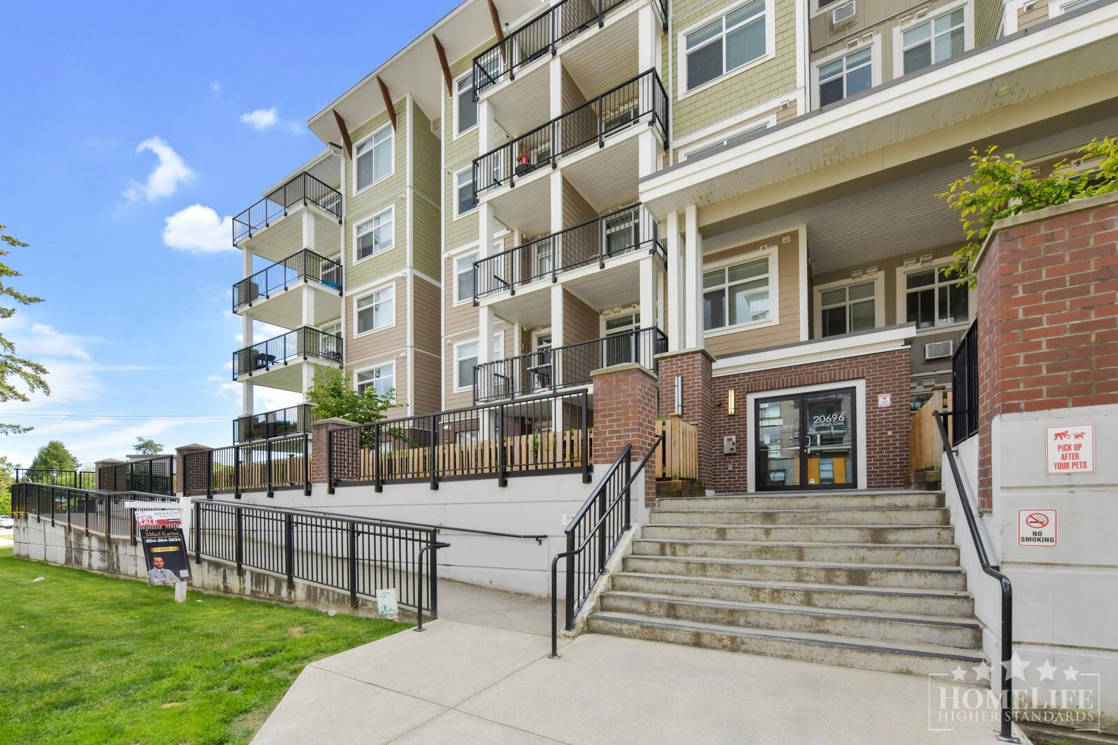 Property Photo:  20696 Eastleigh Crescent 318  BC V3A 0M3 