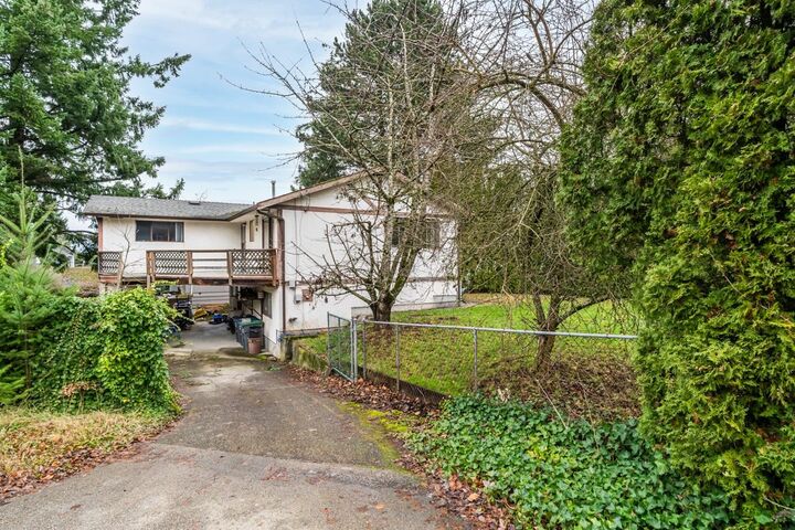 2751 153A Street — photo 1
