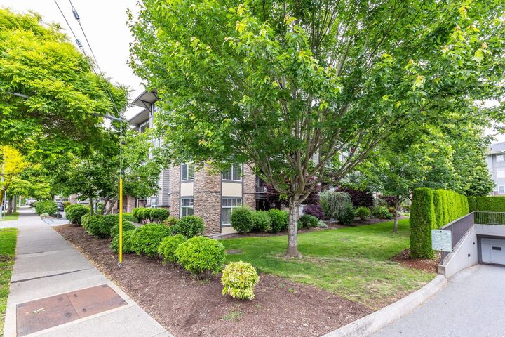 Property Photo:  2068 Sandalwood Crescent 110  BC V2S 3H6 