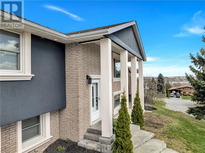 Property Photo:  115 Windsor Crescent  ON P3E 1Z6 