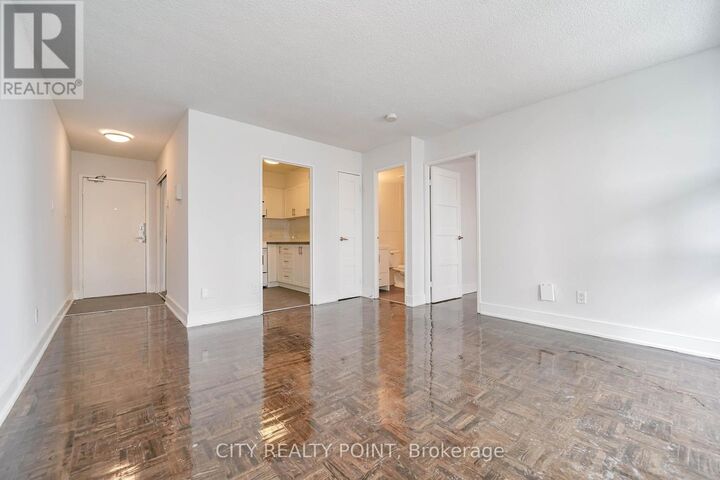Property Photo:  33 Isabella Street 1012  ON M4Y 2P7 