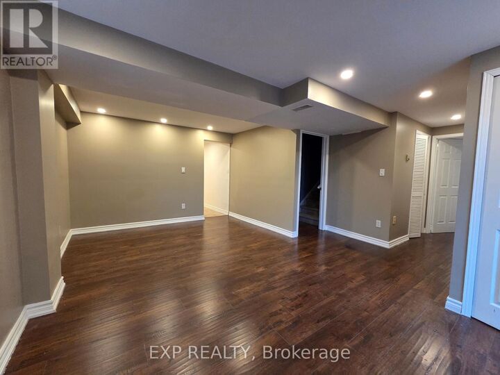 Property Photo:  696 Penny Lane Lower  ON L7T 4J1 