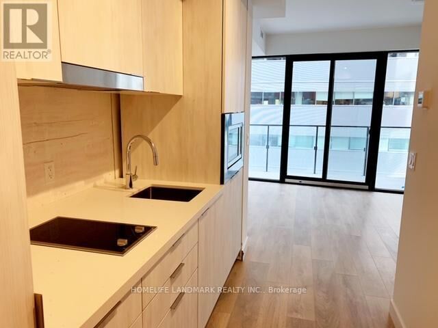 Property Photo: 215 Queen Street West 1607 ON M5V 0P5