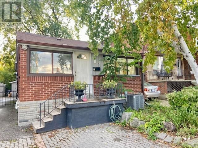 Property Photo: 88 Thirteenth Street ON M8V 3H6