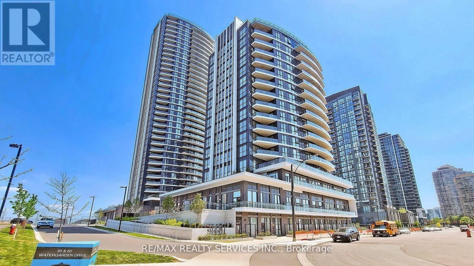 Property Photo:  35 Watergarden Drive 2718  ON L5R 0G8 