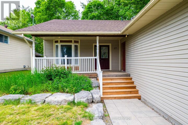 Property Photo:  17 Short Street  ON K0M 1N0 