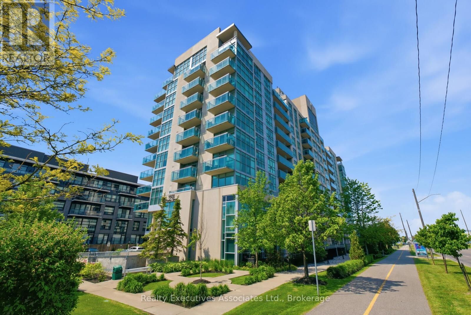 Property Photo:  1600 Charles Street 911  ON L1N 0G4 