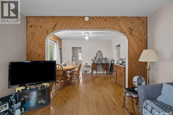 Property Photo:  361 14th Street W  SK S6V 3L6 