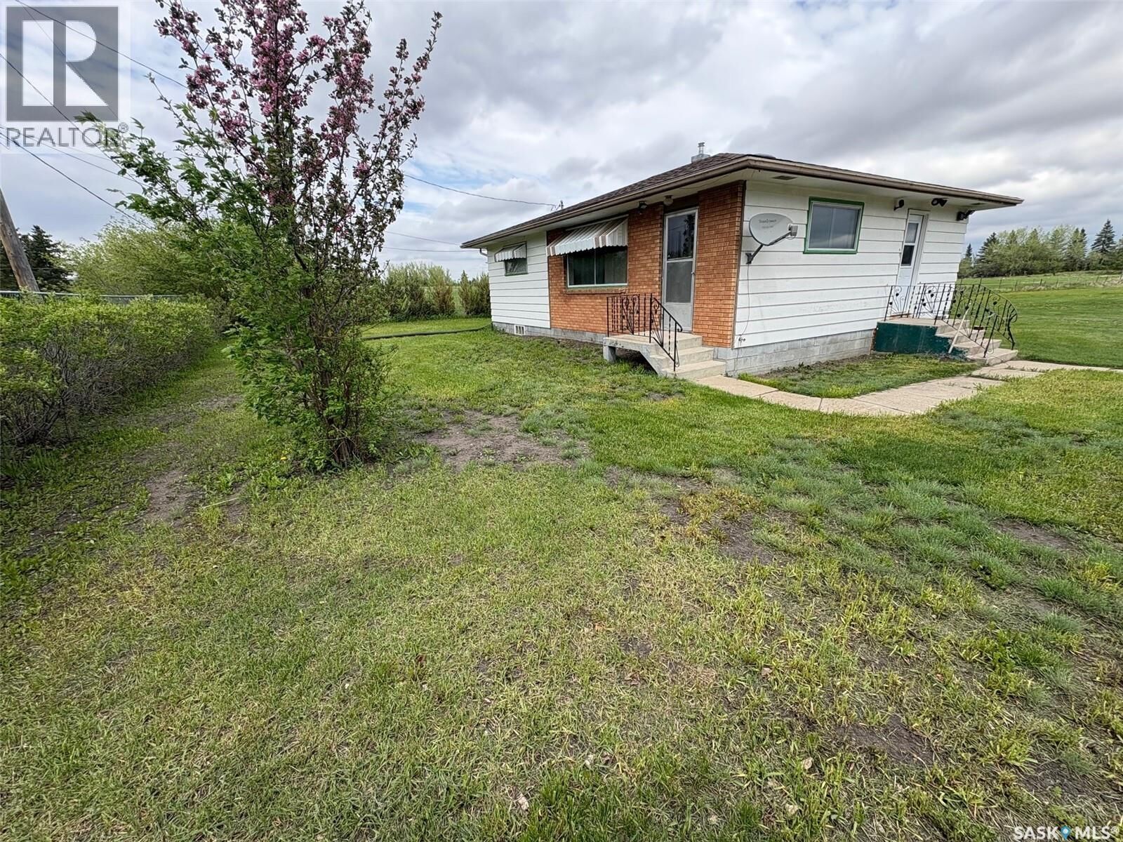 Property Photo:  Rowan'S Acreage  SK S0A 1N0 