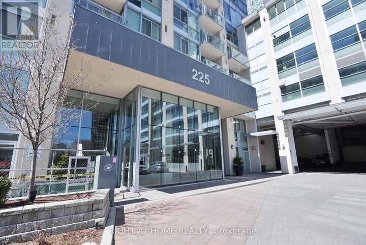 Property Photo: 225 Webb Drive 3009 ON L5B 3Y5