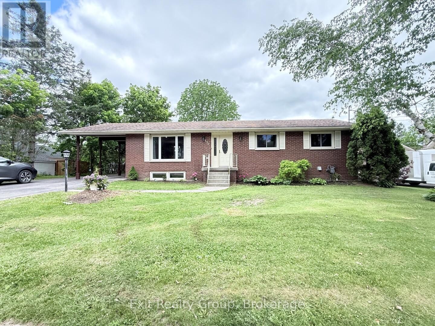 Property Photo: 177 West Front Street ON K0K 3E0