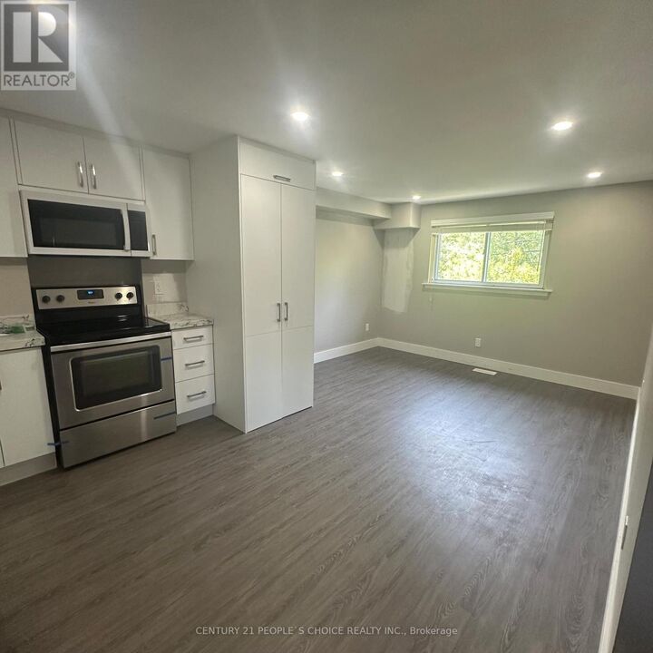 Property Photo: 199 Avondale Boulevard Unit 2 ON L6T 1J1