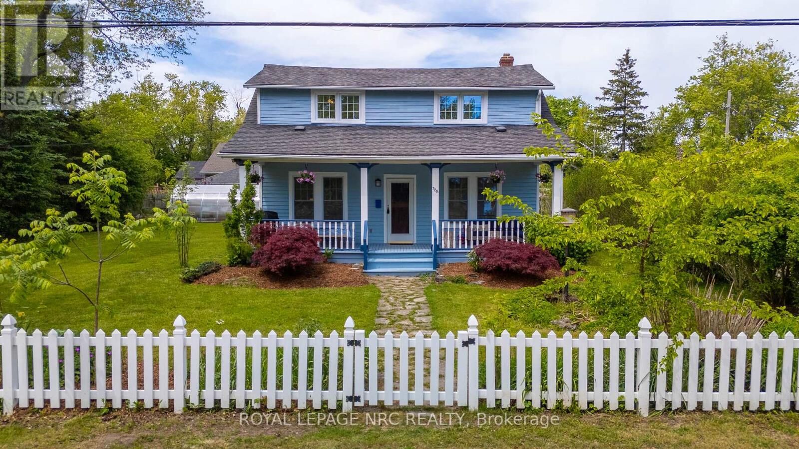 Property Photo: 788 Edgemere Road ON L2A 1A6
