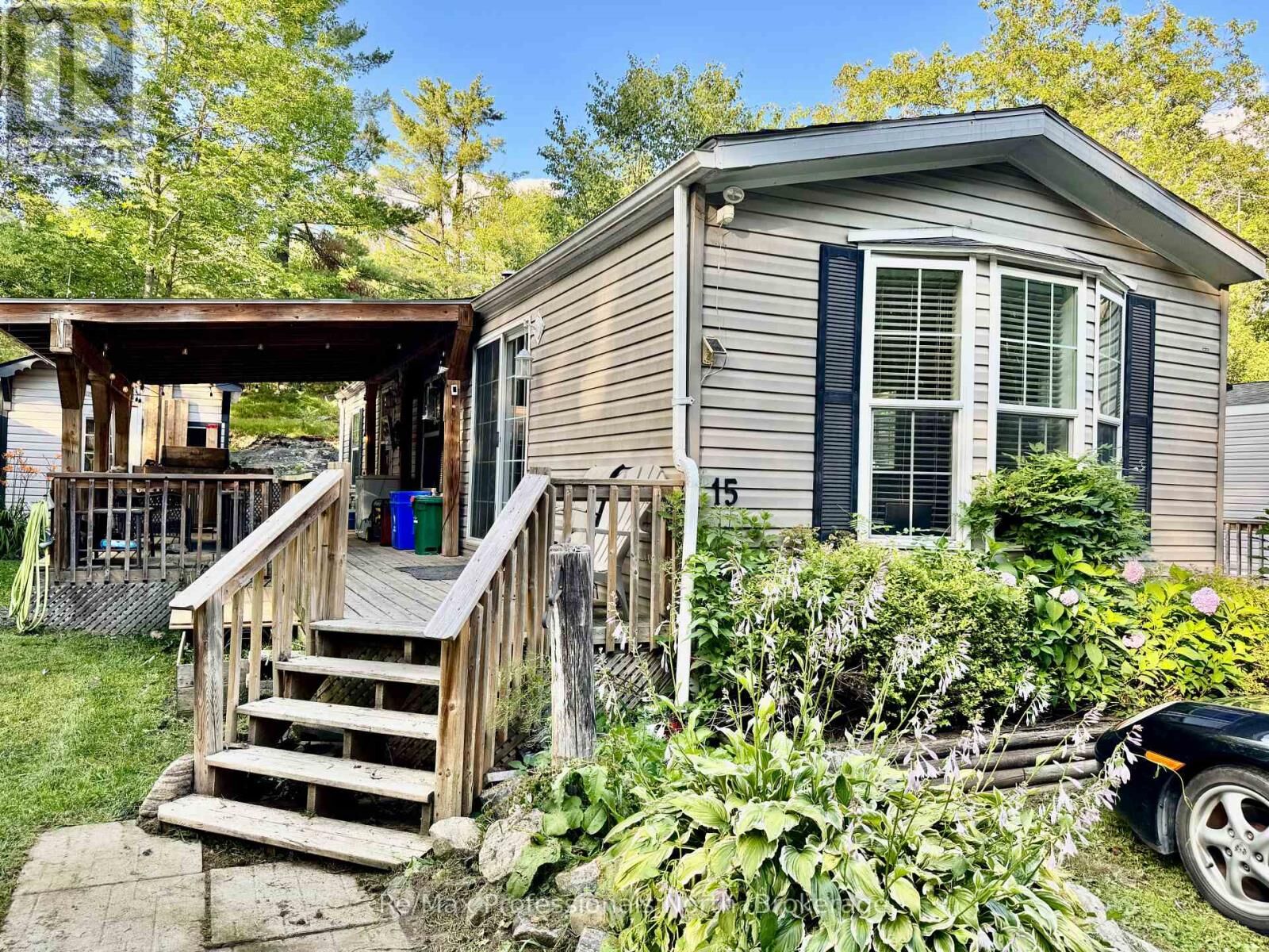 Property Photo: 1007 Racoon Road 15 ON P1P 1R1