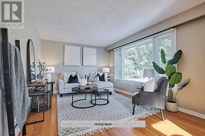 Property Photo:  276 Jasper Avenue Main  ON L1J 1L2 