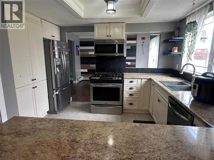 Photo de la propriété:  10692 Cottonwood Crescent  BC V1G 4M4 