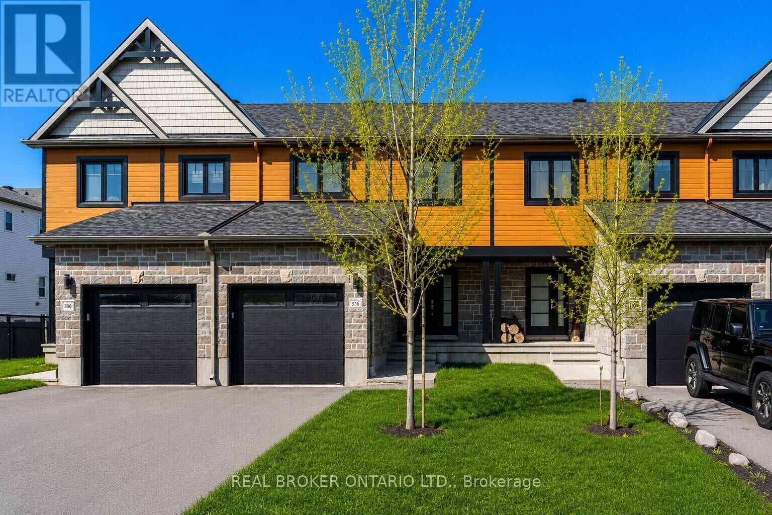Property Photo: 336 Twilight Avenue ON K4R 0E3