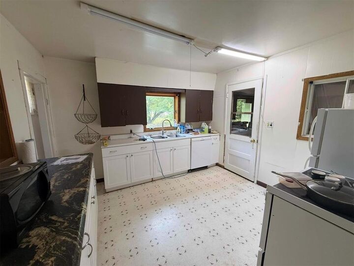 Property Photo: 575 Laughlin Street MB R0K 0L0
