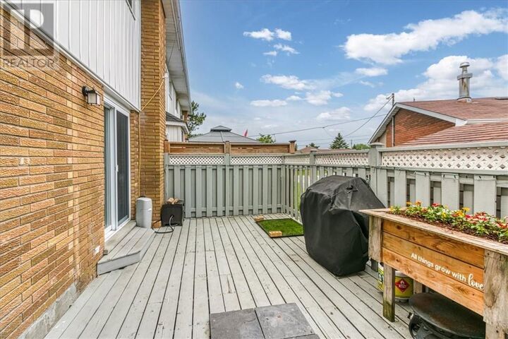 Property Photo:  50 Jeanne D'Arc Drive Unit# 3  ON P0M 1L0 