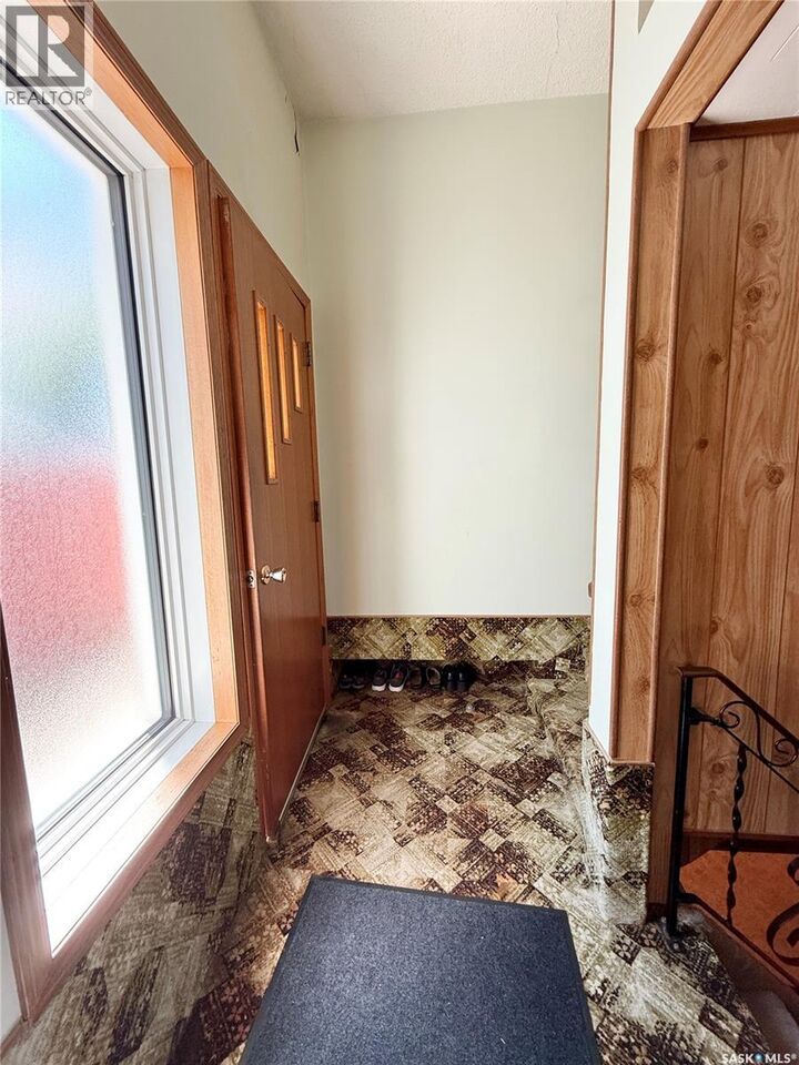 Property Photo: 521 Elizabeth Street SK S4H 1S5