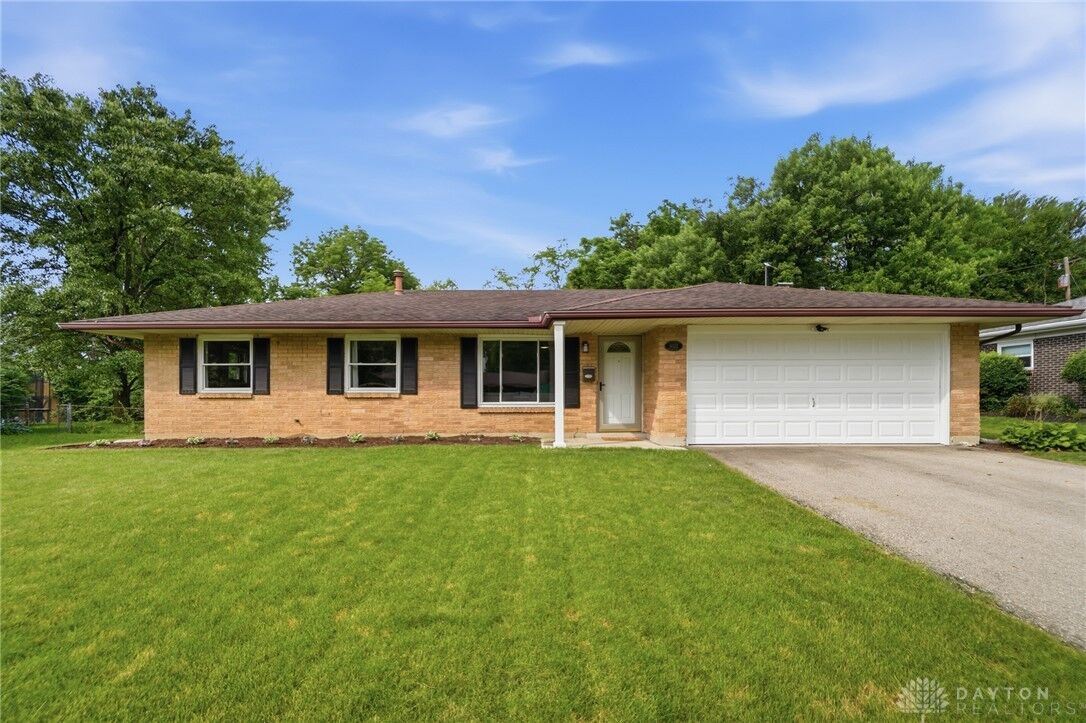 Property Photo:  8032 Washington Park Drive  OH 45459 