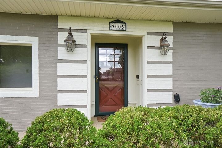 Property Photo:  2005 Audubon Park Drive  OH 45504 