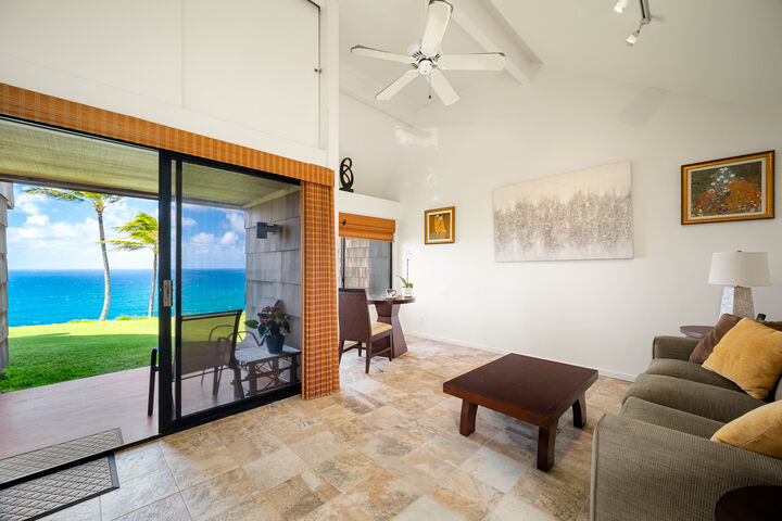 Property Photo:  3700 Kamehameha Rd C-1  HI 96722 