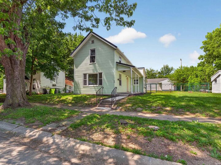 Property Photo:  422 Frederick Street  IN 46750-3207 
