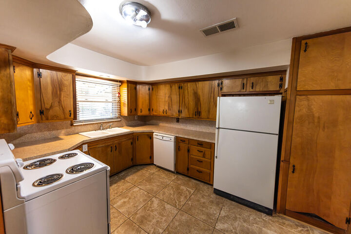 Property Photo:  3501 46th Street  TX 79413 