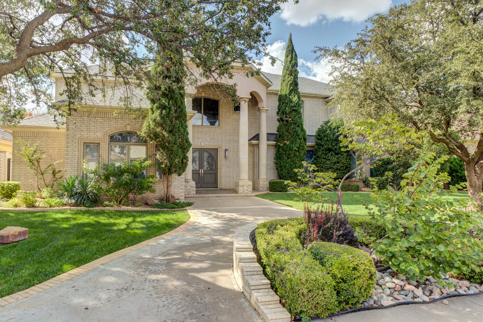 Property Photo:  1914 Aberdeen Avenue  TX 79407 